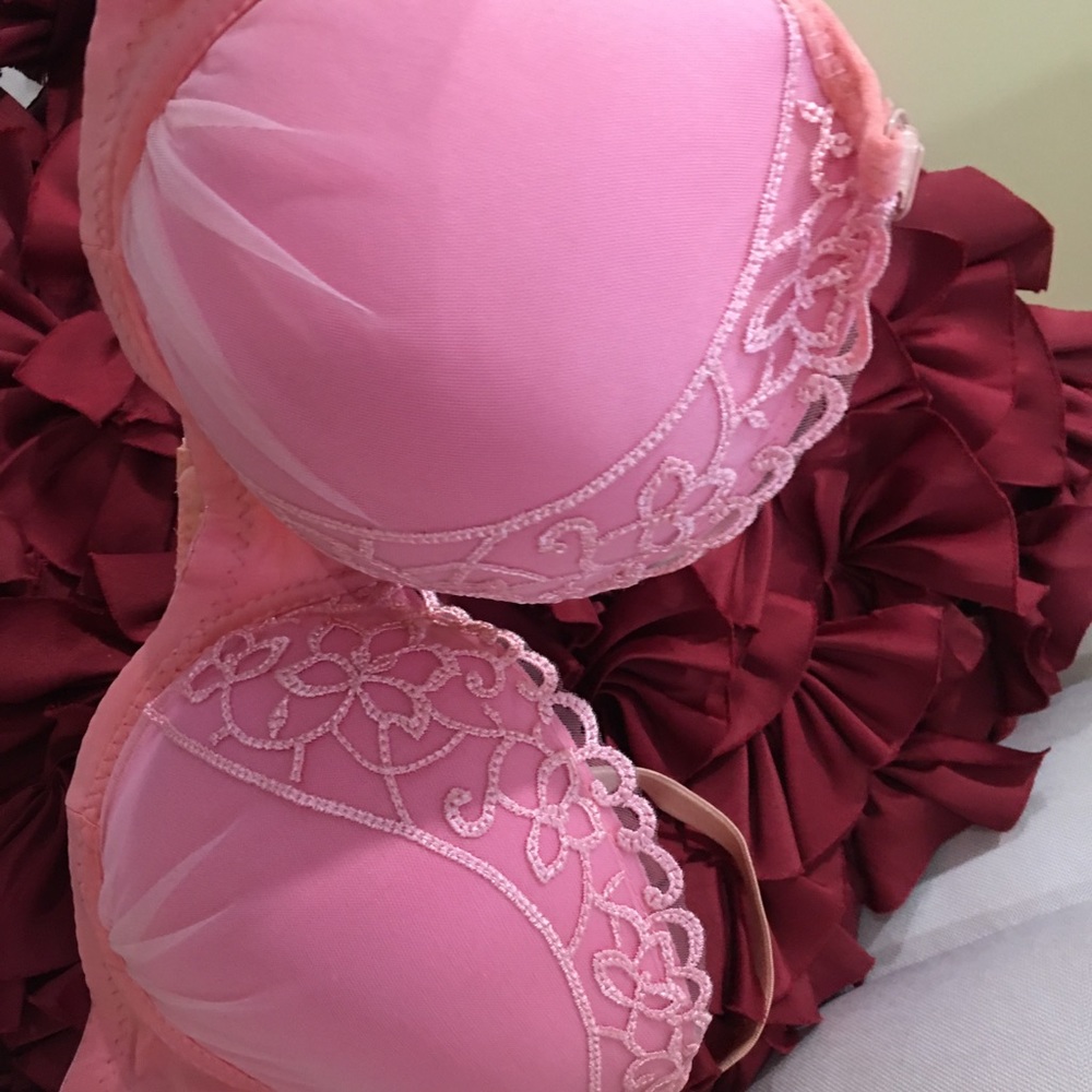 3 Chuns Women’s Fashion Padded bra “ one size”